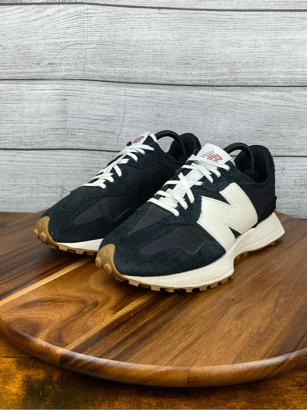 New Balance 327 Black White Gum Sneakers WS327BL Women’s Shoe Size 10